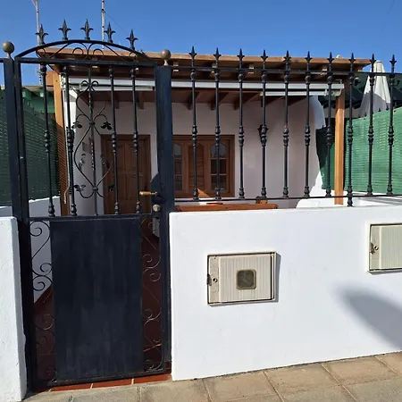 Playa Chica Apartament *